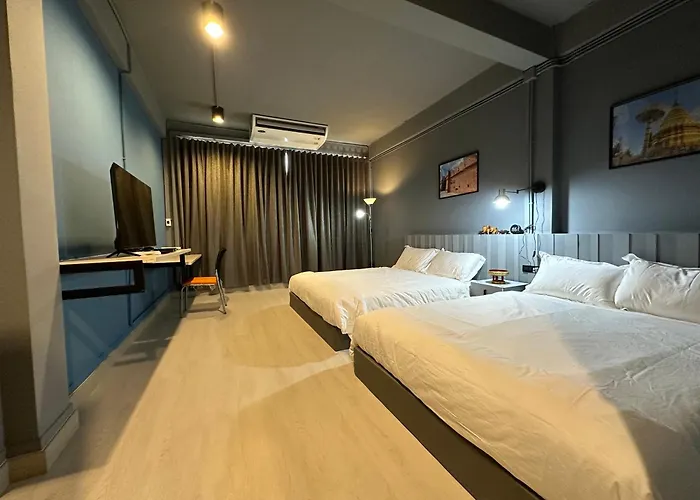 Chiangmai Vibe, House, 7 Mins To Bts, Center, Private In Sathon, Private Bathroom, Bangkok, Thailand 招待所 3*