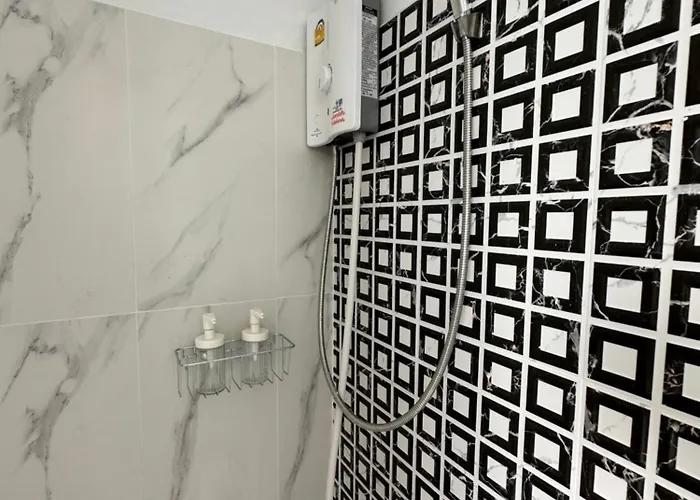 Chiangmai Vibe, House, 7 Mins To Bts, Center, Private In Sathon, Private Bathroom, Bangkok, Thailand 招待所 曼谷